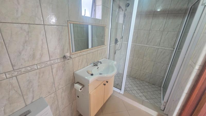 5 Bedroom Property for Sale in Kensington Western Cape